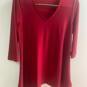 Women's Red V-Neck 3/4 Sleeve Top
